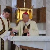 Abp Marek Jędraszewski konsekrował kościół Matki Bożej Różańcowej w podkrakowskim Kaszowie