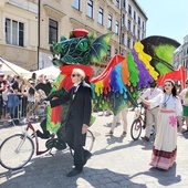 Smoki opanowały Rynek Główny w Krakowie