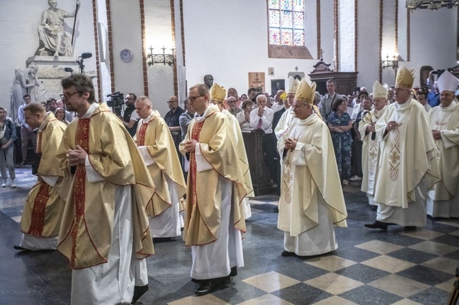 Boże Ciało. Wierzę w Kościół