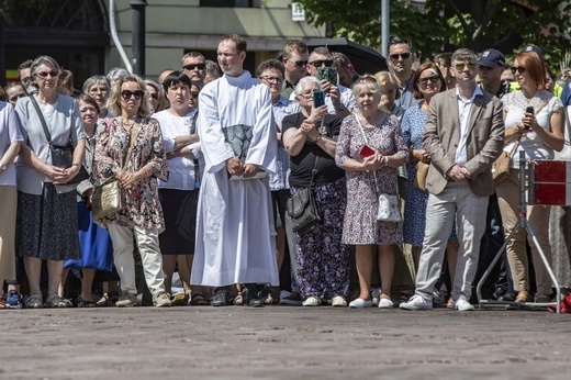 Boże Ciało. Wierzę w Kościół