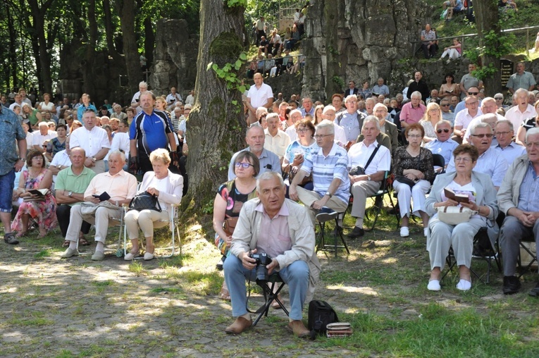 Pielgrzymka mężczyzn i młodzieńców na Górę Świętej Anny