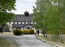 Kościół klasztorny pw. św. Brunona z Kolonii w monasterze w Grabowcu.