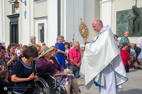 Błogosławieństwo Najświętszym Sakramentem