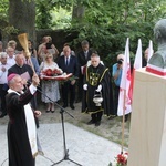 Krynica-Zdrój. Odsłonięcie pomnika abp. Antoniego Baraniaka