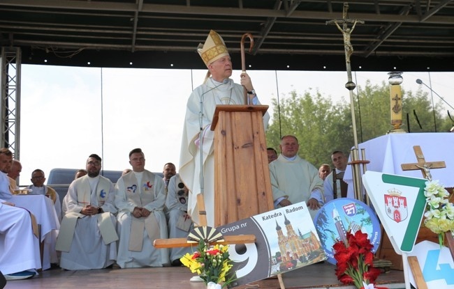 Mszy św. przewodniczył i homilię wygłosił bp Piotr Turzyński.