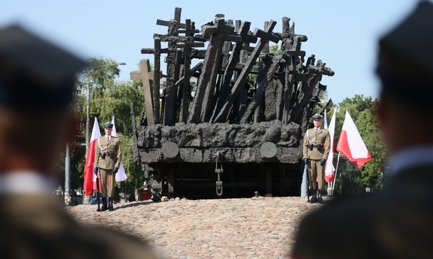 Warszawa: Uroczystości upamiętniające ofiary tzw. operacji polskiej NKWD w latach 1937-38