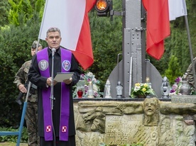 Bp Zieliński: Bliskość wojny sprawia, że patrzymy inaczej na tę rocznicę 