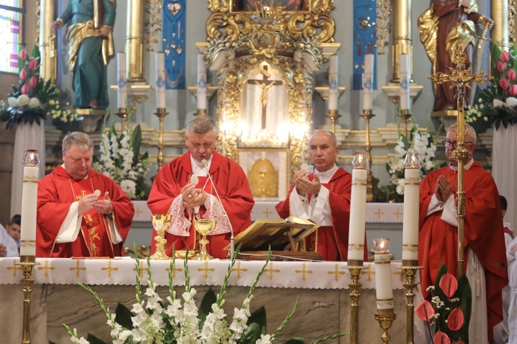 Jubileuszowa Msza św. w stuletnim kościele.