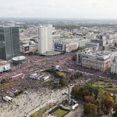 Marsz "miliona serc" na ulicach Warszawy