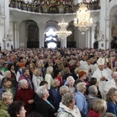 Pielgrzymka Żywego Różańca do Krzeszowa