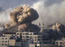 Proboszcz z Gazy: Żyjemy w klatce otoczonej gruzami