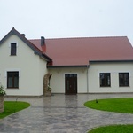 Poświęcenie nowo wybudowanego domu parafialnego w Krośnicy
