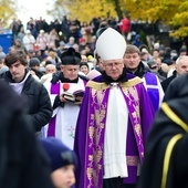 Olsztyn. Uroczystość Wszystkich Świętych