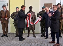 Oleśnica ma pomnik Witolda Pileckiego