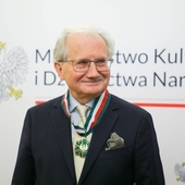 Janusz Rosikoń uhonorowany Złotym Medalem Gloria Artis - najwyższym odznaczeniem Ministerstwa Kultury