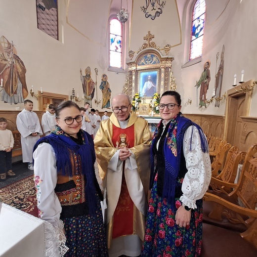 Niedziela w parafii NMP Królowej Polski w Miętustwie