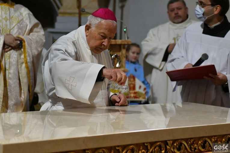 Konsekracja ołtarza w Babimoście