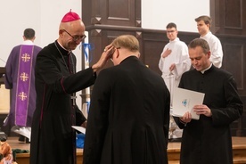 Diakoni i akolici rozpoczną posługę na parafiach 19 lutego.