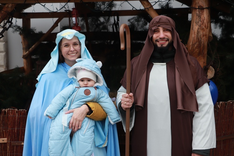 Gosia, Sebastian i Łucja przyjęli dary od Mędrców - sami dzieląc się radością Narodzenia Pańskiego i udziału w tak ważnym wydarzeniu.