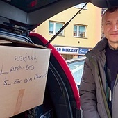 ▲	Ksiądz Jarosław Rudy wraca do Ukrainy z bardzo potrzebnymi urządzeniami.