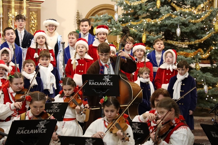 Koncert kolęd i pastorałek w wykonaniu zespołu "Racławice"