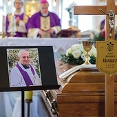 	Eucharystia w kościele pw. Matki Bożej Ostrobramskiej w Jeżycach. 