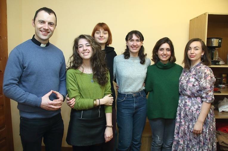 Wolontariuszki z zagranicy w koszalińskiej Caritas