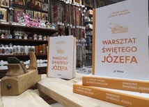 Książkę wydało diecezjalne wydawnictwo Biblos, które ufundowało trzy egzemplarze dla czytelników "Gościa Tarnowskiego". 