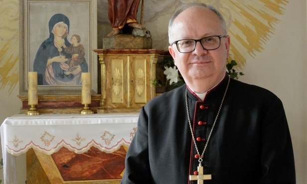 Zakończyła się hospitalizacja biskupa opolskiego