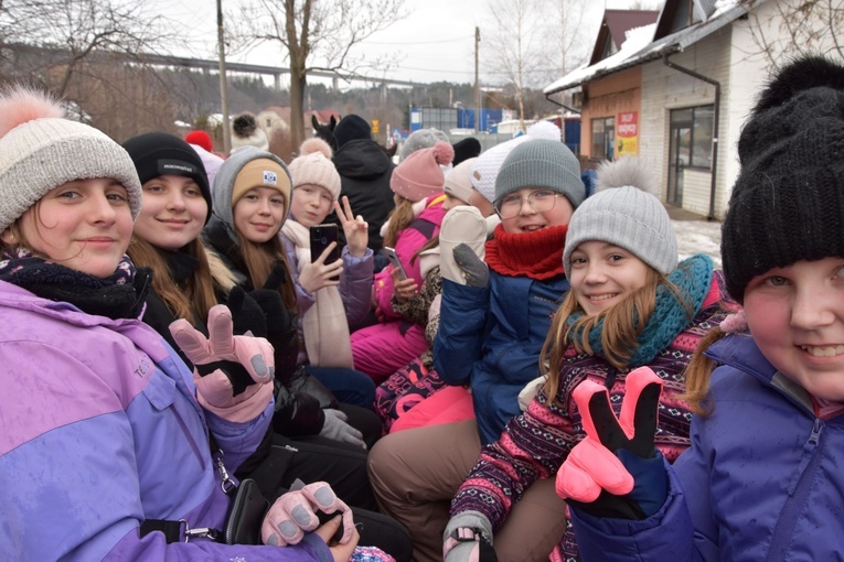 Pierwsze dni zimowiska z ks. Marcinem Zawadą