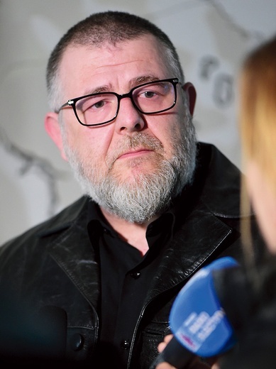 	Dariusz Poniewozik, psychoterapeuta.