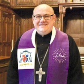 – Wielki Poniedziałek, Wtorek i Środa to czas wyciszenia i pogłębionej refleksji – mówi wrocławski biskup pomocniczy.