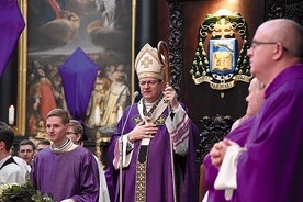 ▲	Uroczystą Eucharystię sprawowano w archikatedrze oliwskiej.