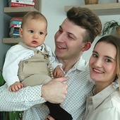 Wernika i Jan Dutkiewiczowie z synem Rysiem.