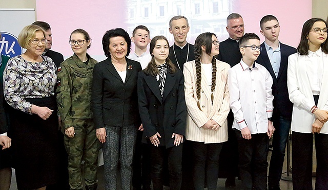 	Laureaci i zaproszeni goście.