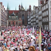 W 10. marszu wzięło udział kilkanaście tysięcy uczestników.