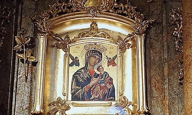 Obraz znajduje się w ołtarzu po lewej stronie prezbiterium.