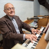 1 października Władysław Kuras rozpoczął 61. rok pracy organistowskiej.
