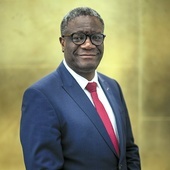  Denis Mukwege, lekarz, pastor i noblista, jest jednym z kandydatów na prezydenta.