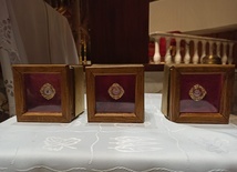 Relikwie błogosławionych kapłanów w Brzegu