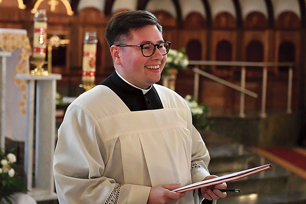 Kapłan jest wikariuszem w parafii pw. NMP Królowej Polski w Gorzowie Wlkp. i diecezjalnym ceremoniarzem.
