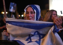 Izrael: Notowania rządu Netanjahu rekordowo niskie