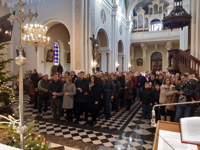 Podjęcie modlitwy za małżeństwa miało miejsce m.in. w Połańcu.