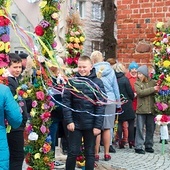 Wydarzenie rozpoczyna się tradycyjnie w Środę Popielcową.