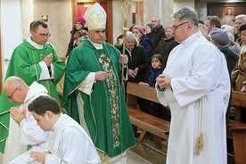 Mszy dla chorych w parafii Świętej Rodziny w Lublinie przewodniczył bp Adam Bab.