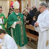 Mszy dla chorych w parafii Świętej Rodziny w Lublinie przewodniczył bp Adam Bab.