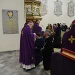 Liturgia stacyjna w Opolu. Msza św. z obrzędem posypania głów popiołem