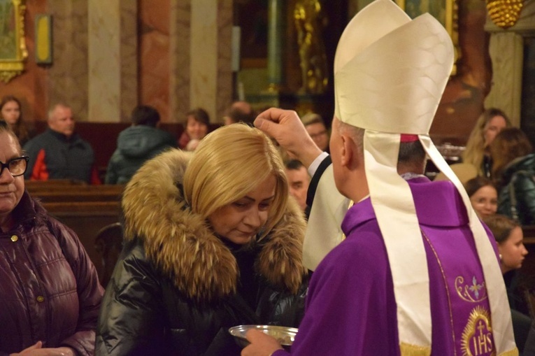 Liturgia Środy Popielcowej w sanktuarium w Paradyżu