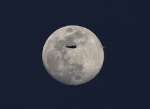 Księżyc. Z izraelskim F-35