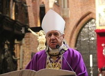 Papież przyjął rezygnację abp. Andrzeja Dzięgi